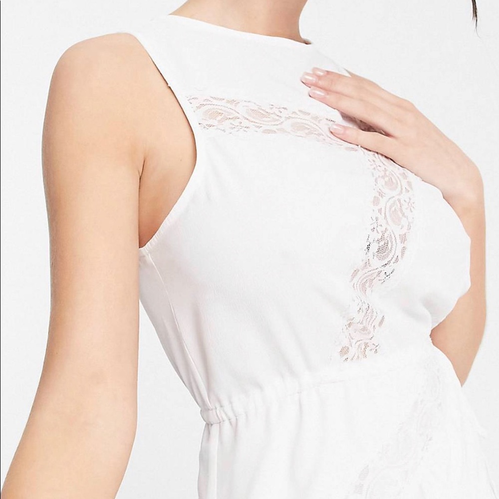 ASOS U.S size 2 U.K size 6. Pre own. Good condition